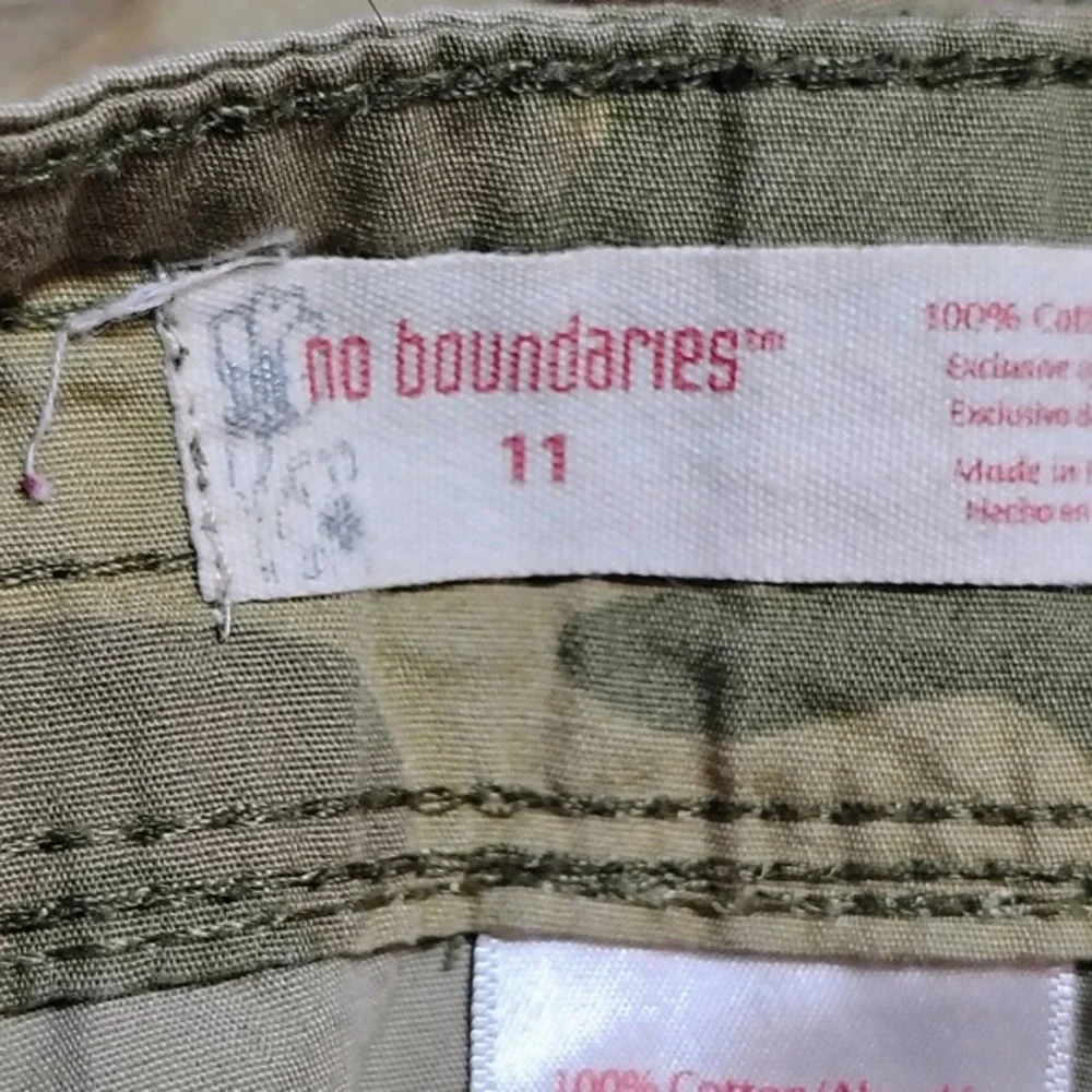 No Boundaries Women's Camo Roll Tab Cargo Shorts Size 11 Olive Green Tan nobo - Picture 8 of 8